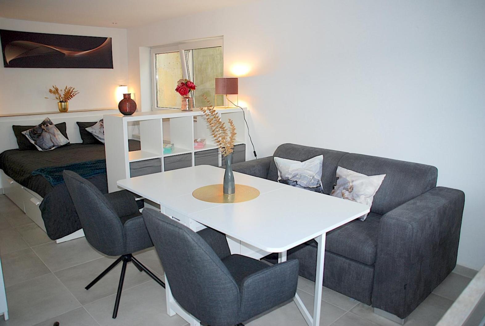 Willkommen In Dagersheim Bei Boeblingen! Gemuetliches 1 Zi Appartement Zum Wohlfuehlen In Einem Angenehmen Umfeld! Exteriér fotografie